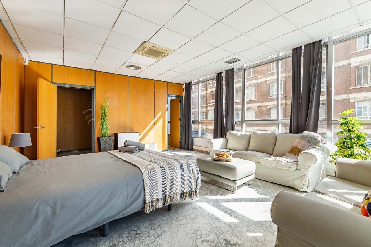 Апартаменты Grand Soho Ofihouse Малага Экстерьер фото